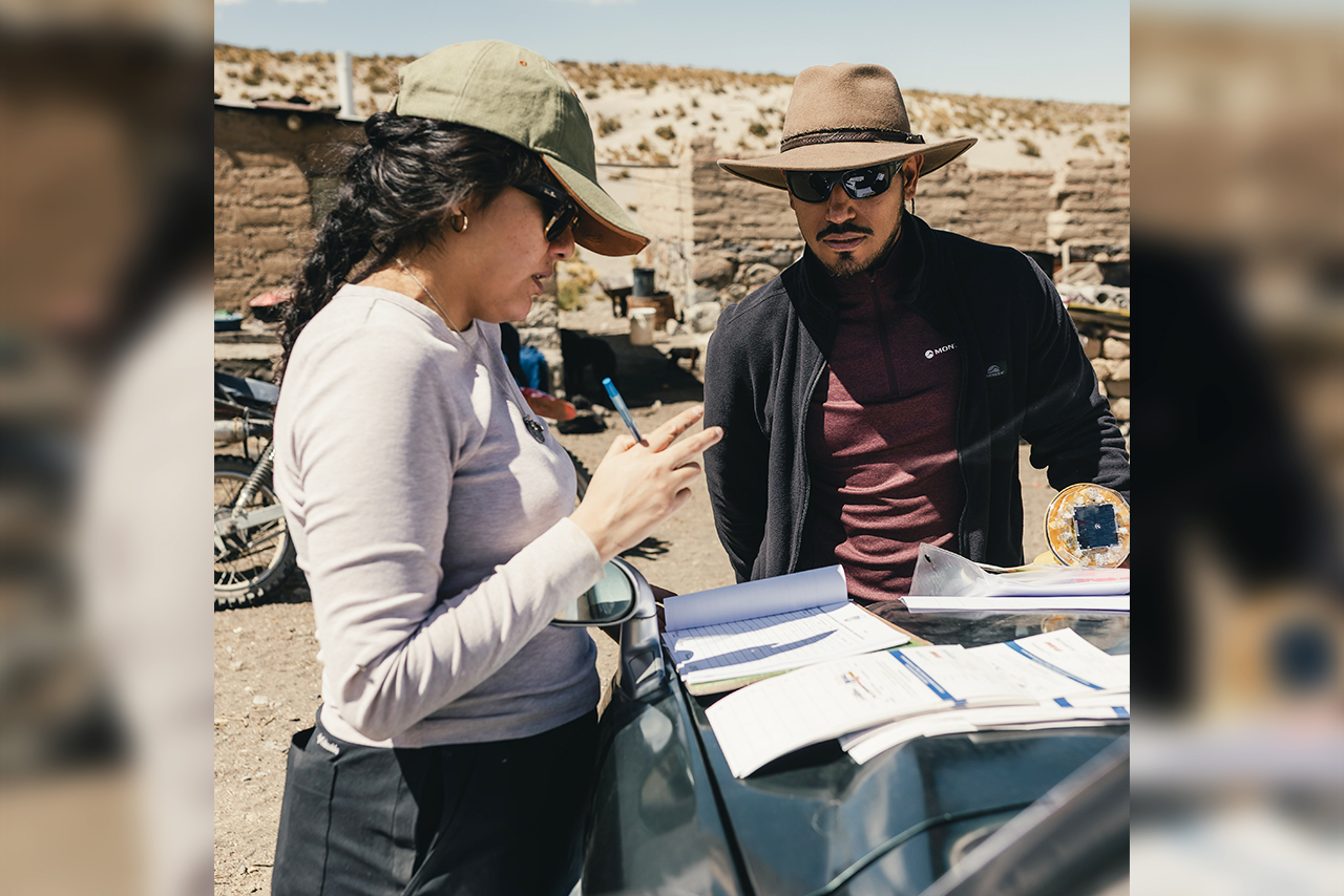 In Peru and Argentina, non-lethal mitigation actions were implemented in the same territories where responsible pet ownership efforts were also carried out, creating a synergy aimed at reducing conflicts with wild carnivores and sustaining coexistence. ©AGA