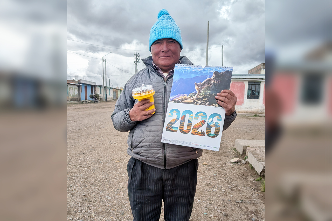 In Peru and Argentina, non-lethal mitigation actions were implemented in the same territories where responsible pet ownership efforts were also carried out, creating a synergy aimed at reducing conflicts with wild carnivores and sustaining coexistence. ©Omar Rodriguez B. / AGA